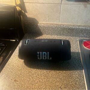 JBL Black Portable Bluetooth Speaker
